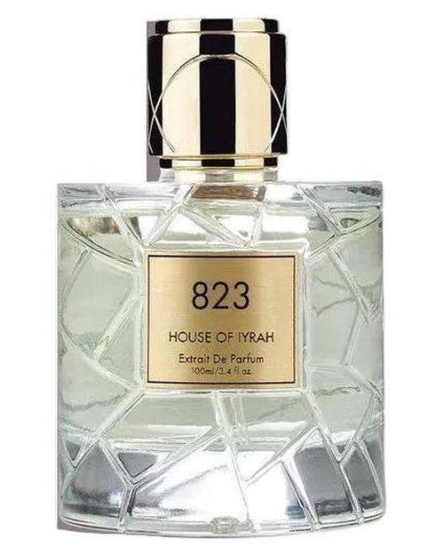 823